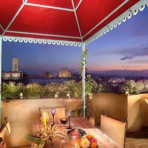 https://antica-dimora-johlea.it-tuscanyhotel.com